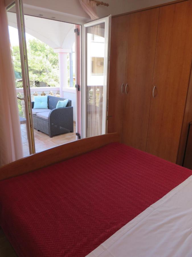 Apartment mit 2 Schlafzimmern und Balkon
