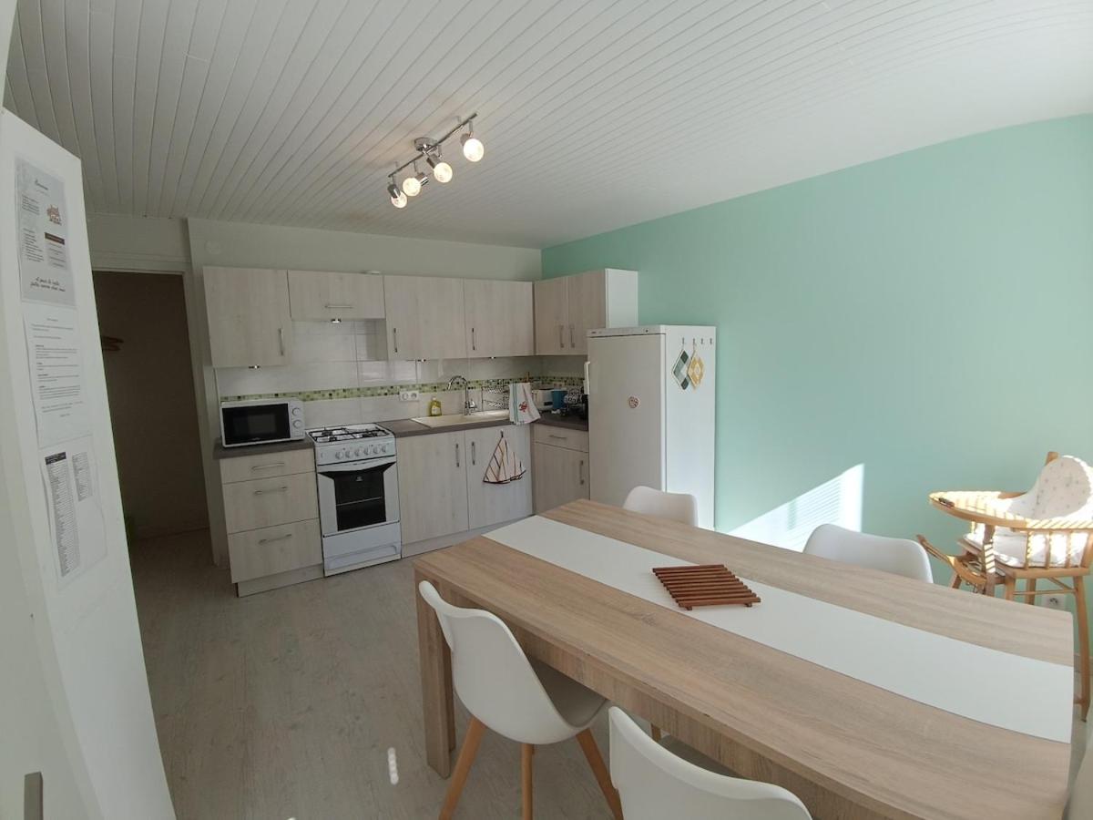 Charmante Maison de Village - B&B Riotord