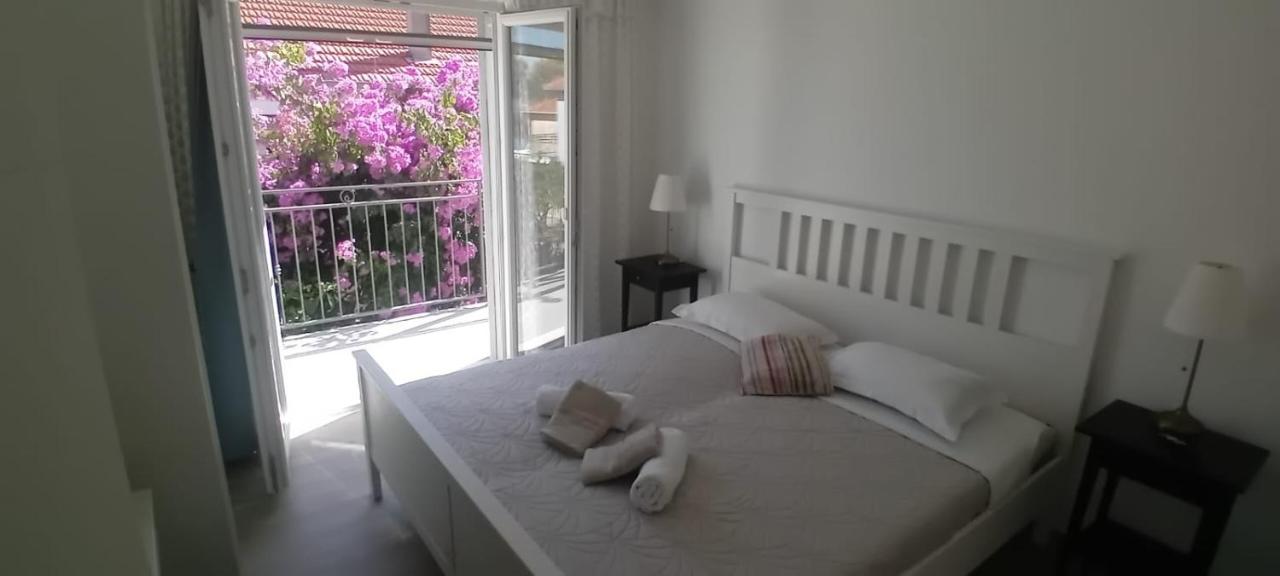 Appartement met 2 Slaapkamers, Balkon en Terras