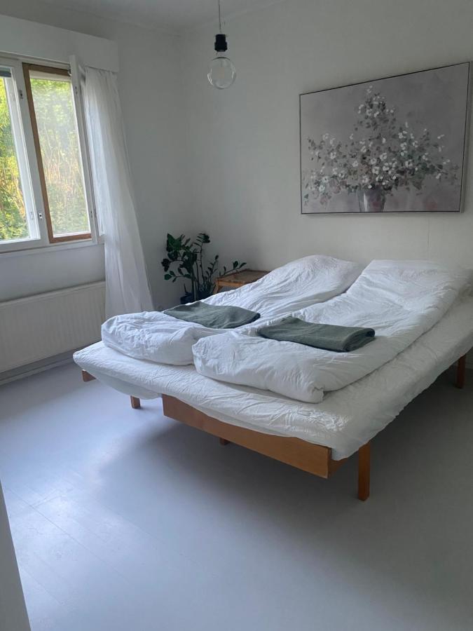 Comfortable house with a wood sauna near the A4 motorway - B&B