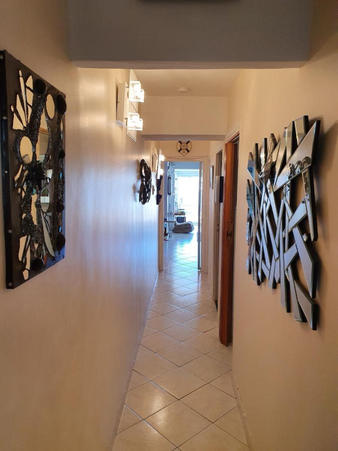 Hébergements LYAEL - Marina lumineuse avec ponton privé à Port Camargue - Chambres d'hôtes Le Grau-du-Roi