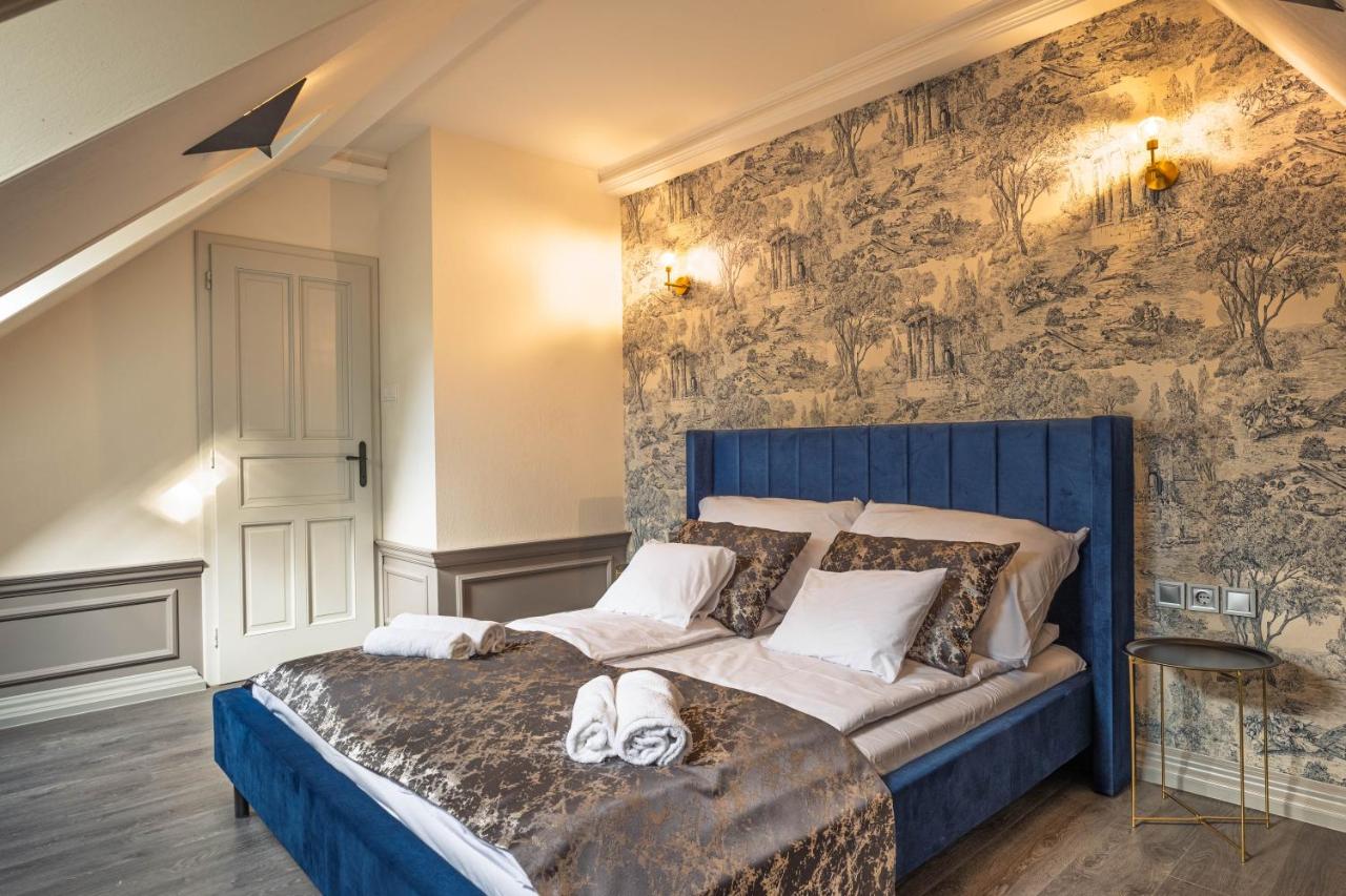 Deluxe Family Suite