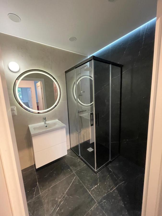 Two-Bedroom Deluxe Apartment