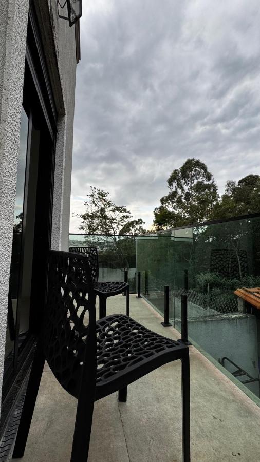 Quarto Queen size privativo em casa de condomínio - Ferienwohnung Cotia