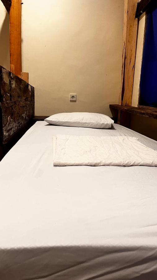 Dormitorio Misto con 6 Posti Letto