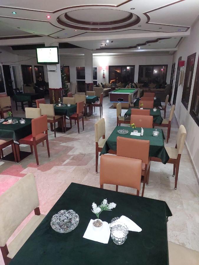 Del Mar Plaza - B&B