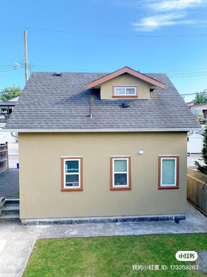 Private Laneway Retreat - B&B Vancouver