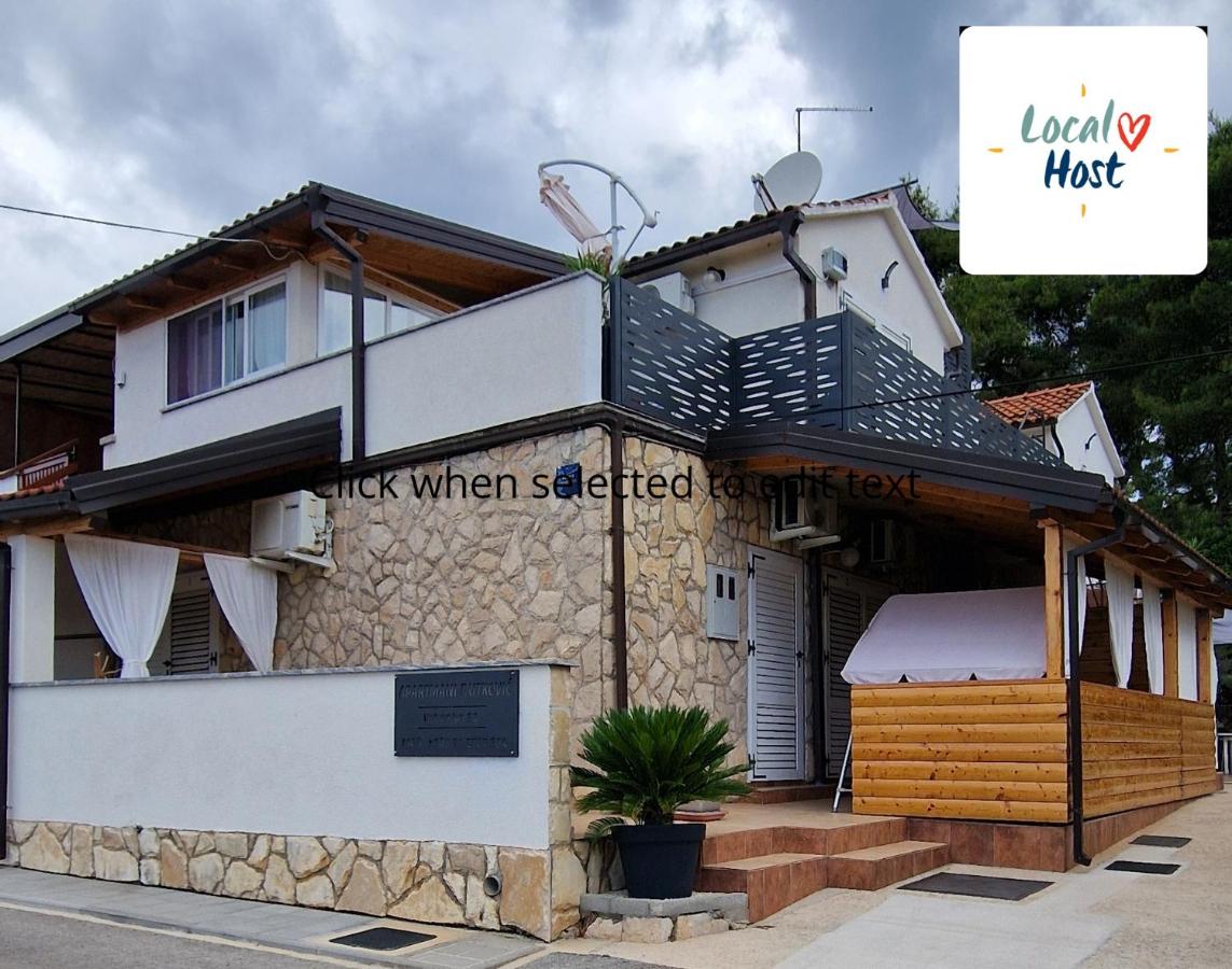 Apartmani Dutković - B&B Vrboska