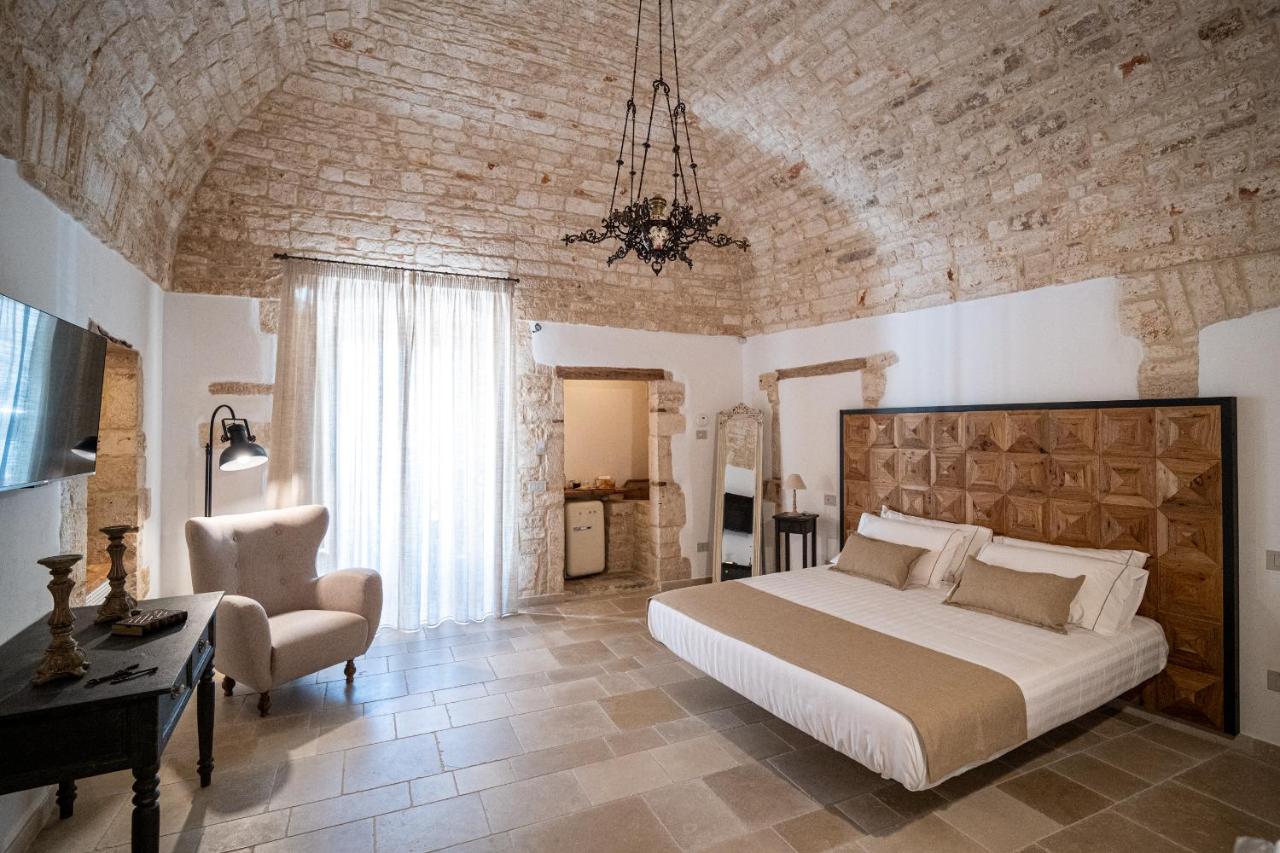 King Room with Spa Bath