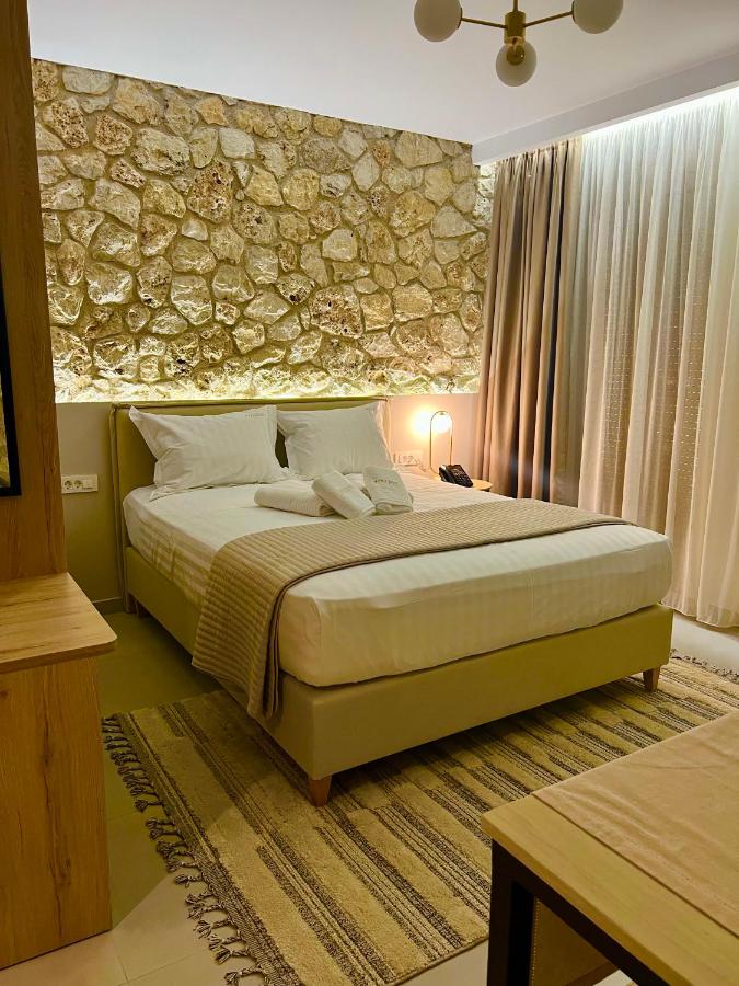 Helios Sivota - B&B Sývota