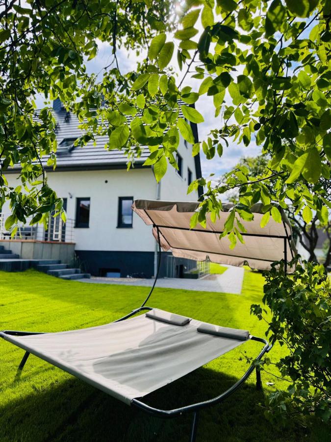 Ferienhaus zum See Sonnenglanz - B&B Fünfhausen