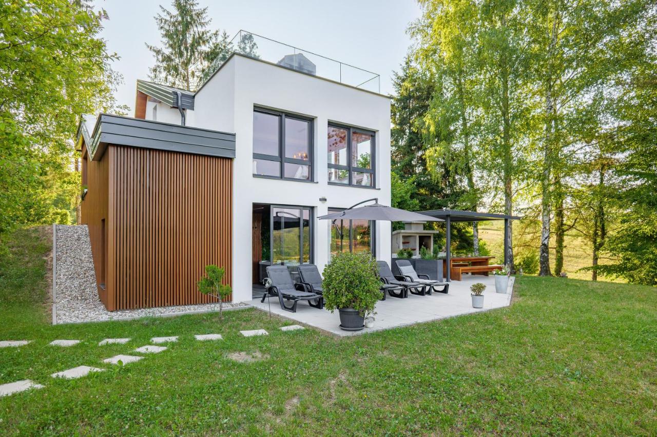 Kuća za odmor Šumska vila - Ferienwohnung Duga Resa