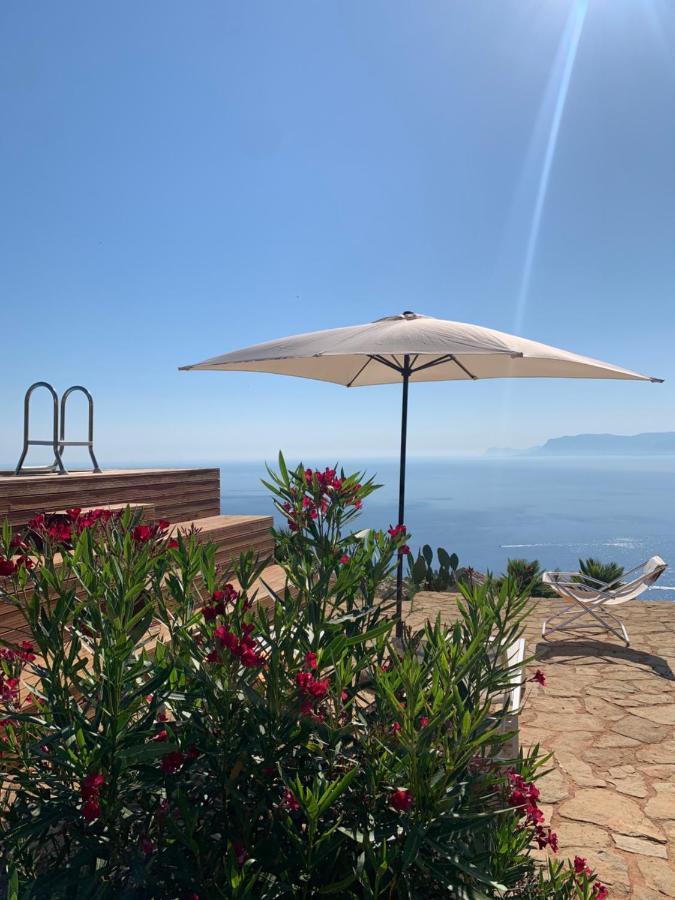 Casa di Cri - Sea View Villa with Pool - B&B San Vito Lo Capo