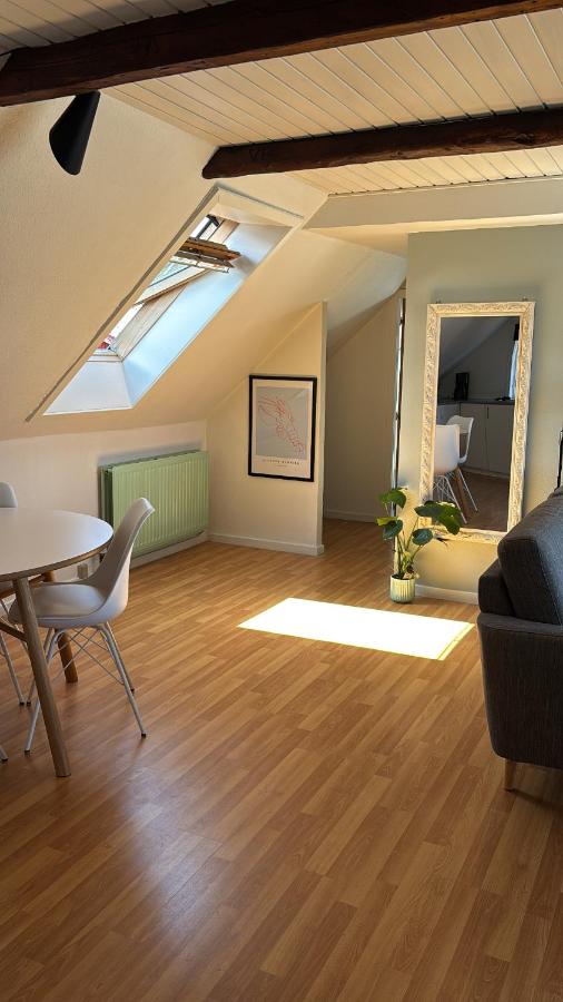 Ferielejlighed med havneudsigt - B&B