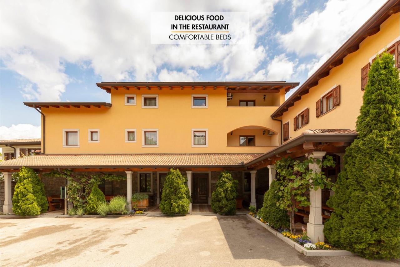 Guest House Pod Slavnikom - B&B Podgorje