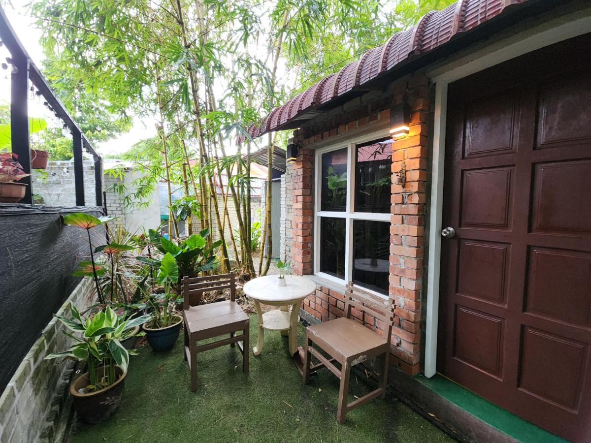 Blissful Garden Chalet Langkawi - Bed and Breakfast Pantai Cenang