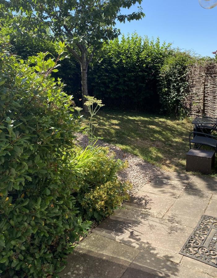 Little Llanvolda - Bed and Breakfast Saint Maughans