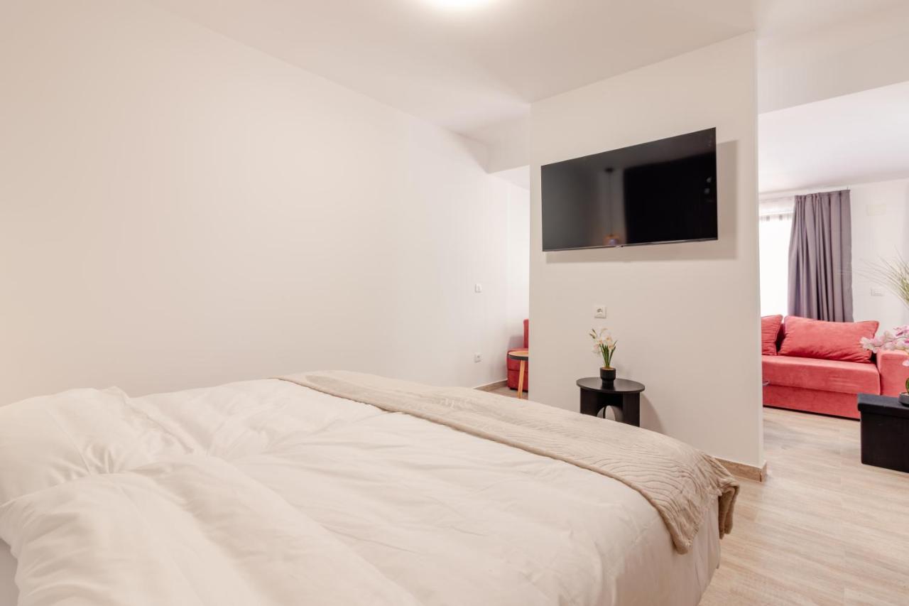 DA Luxe Apartments - B&B Ocrida