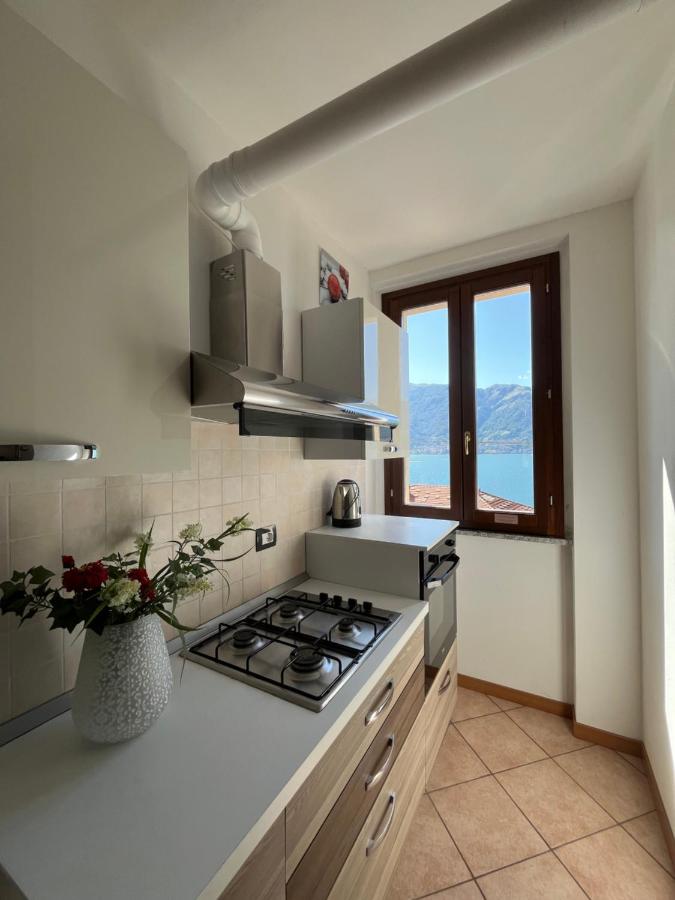 Apartment with Lake View