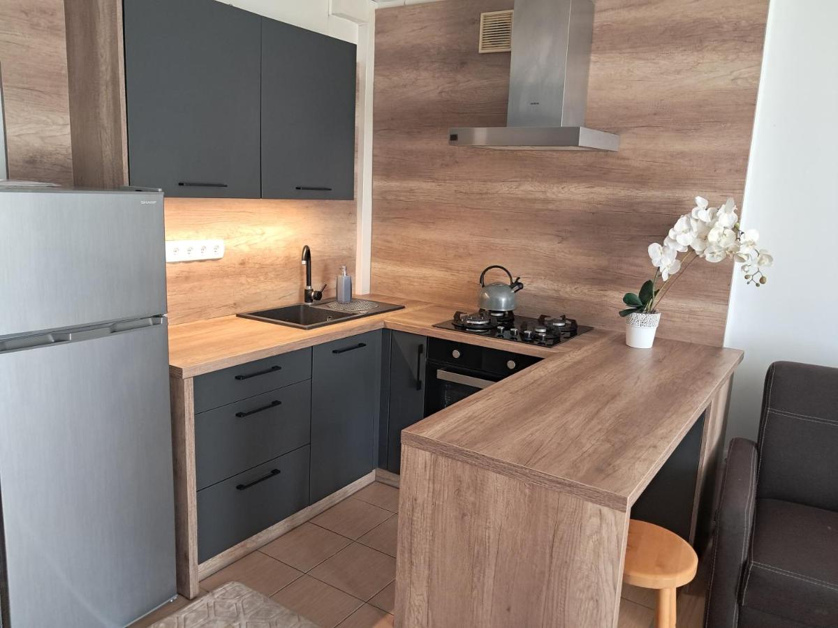 Przytulne Mieszkanie Śródmieście - - blisko Dworca PKP, darmowy parking, późne wymeldowanie, balkon - B&B