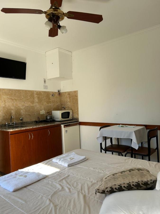 Tweepersoonskamer met 1 of 2 Bedden en Eigen Badkamer