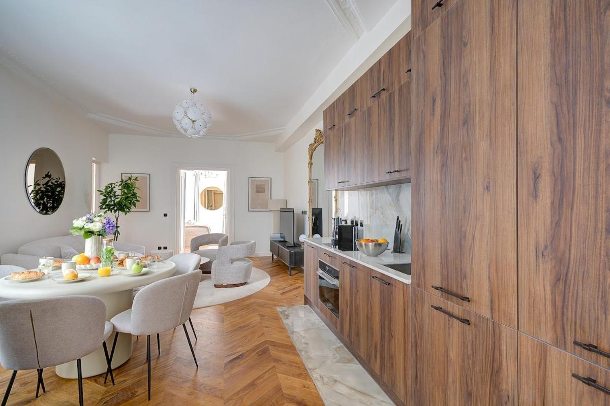 3-bedroom Luxurious and Elegant Family Flat - Vendôme - with AC - Chambres d’hôtes Paris