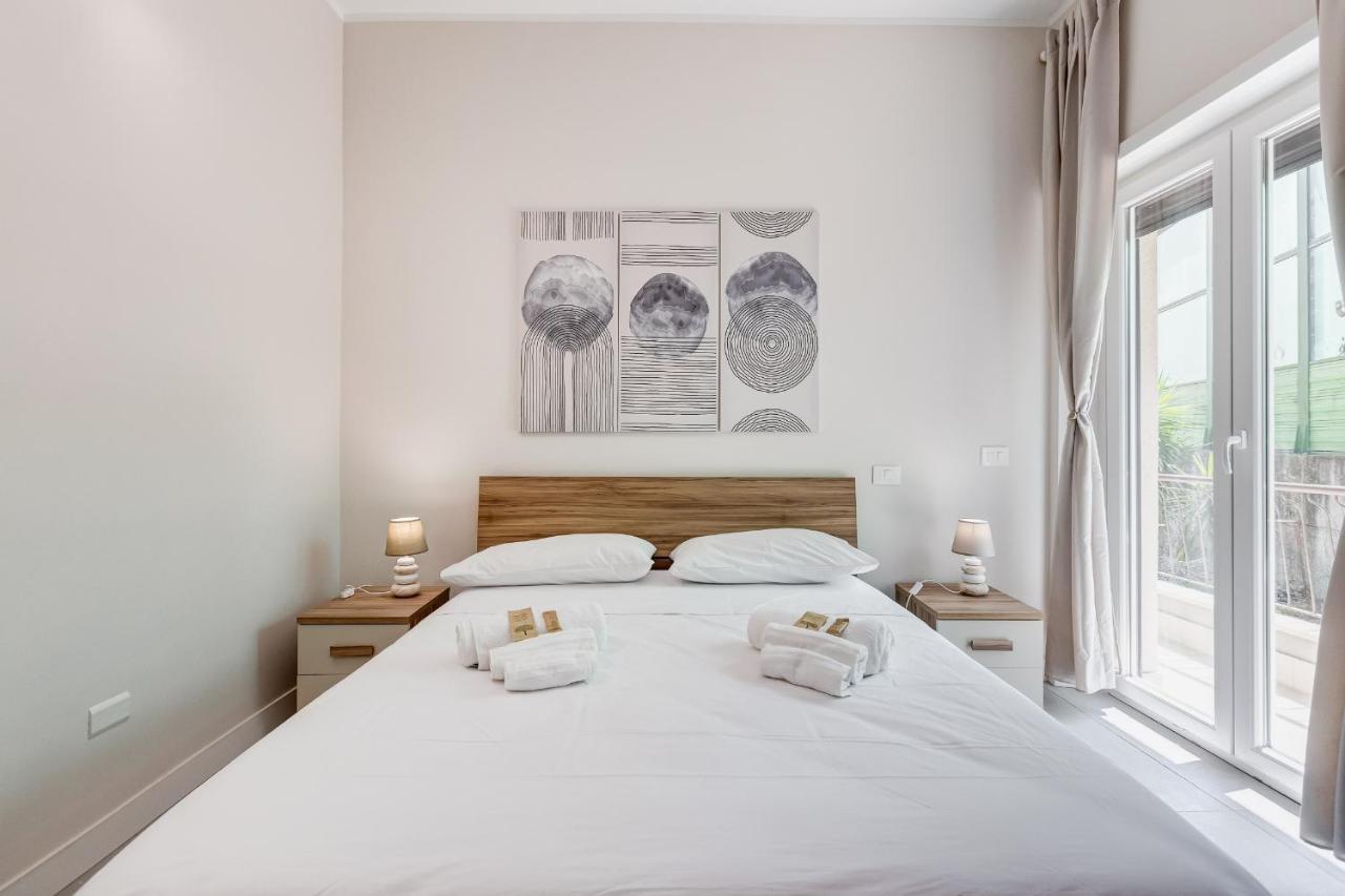 Eco Domus Moon - Bed and Breakfast Rome