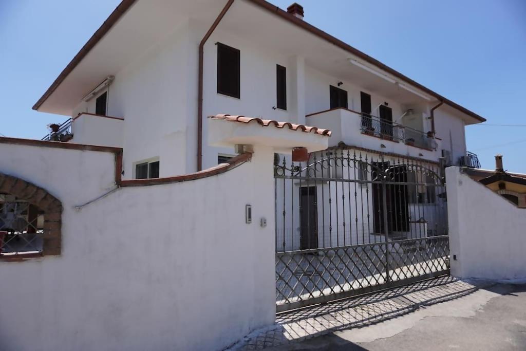 Villa 7 posti a 3 minuti dal mare - Villa Carbone - B&B Sperlonga