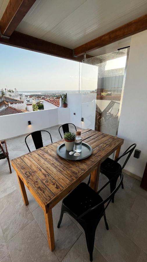 Vista do Alentejo Rooftop at House near the lake - B&B