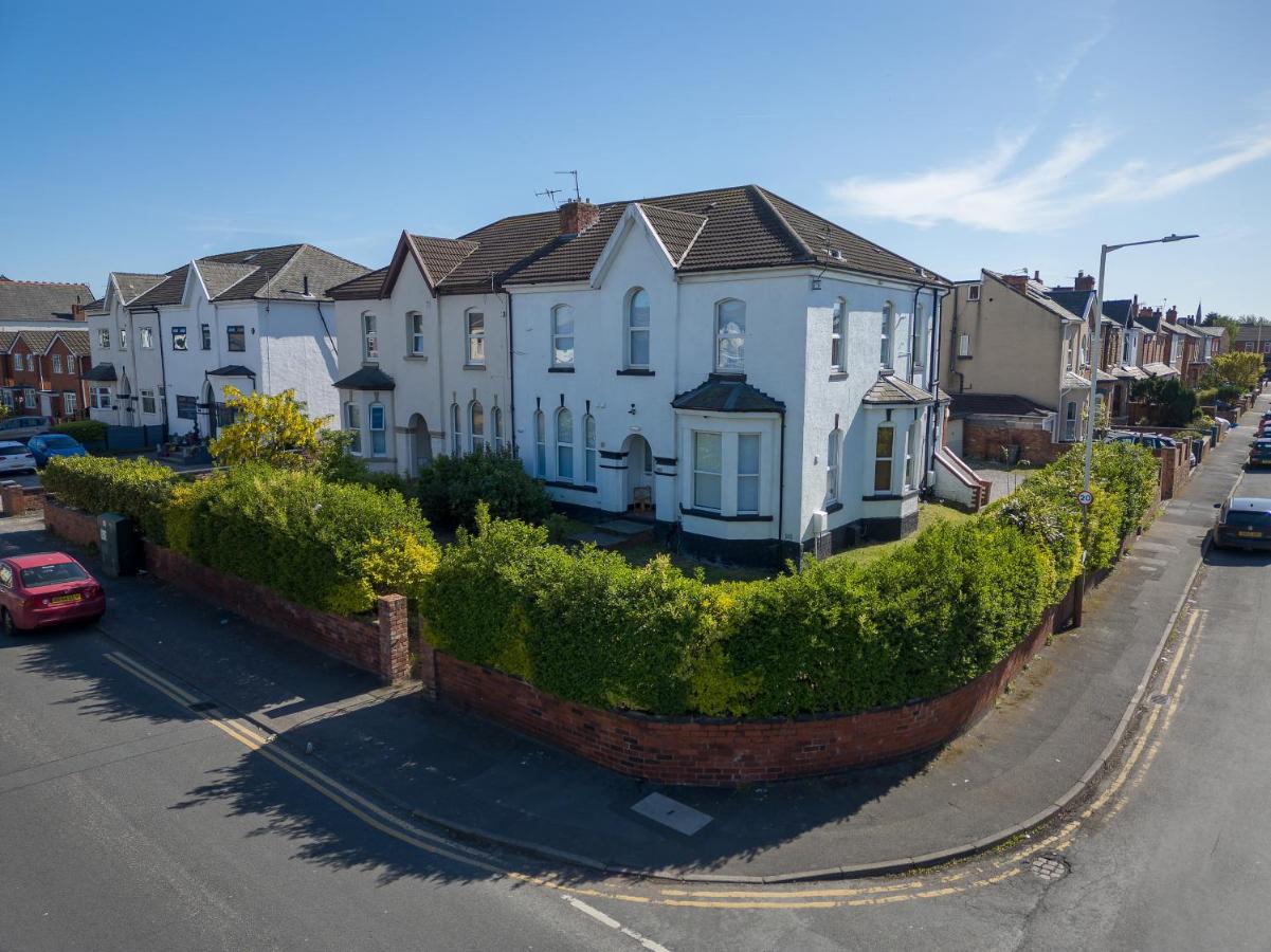 Santiago Suites - B&B Southport