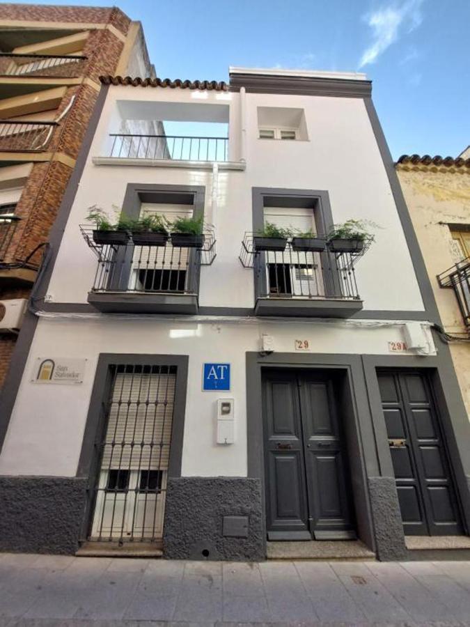 Apartamento de 1 dormitorio con vistas al jardín