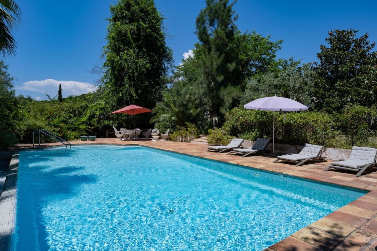 La Maison du Jardin de Gassin Piscine, Calme et nature - B&B Gassin