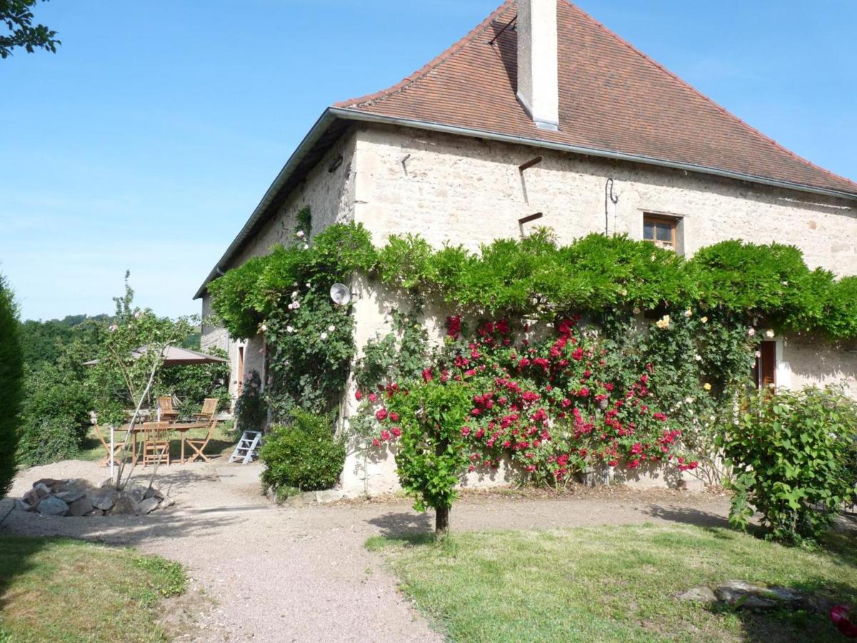 Gîte authentique avec piscine partagée, jardin et wifi à Saint-Étienne-de-Vicq - FR-1-489-275 - B&B