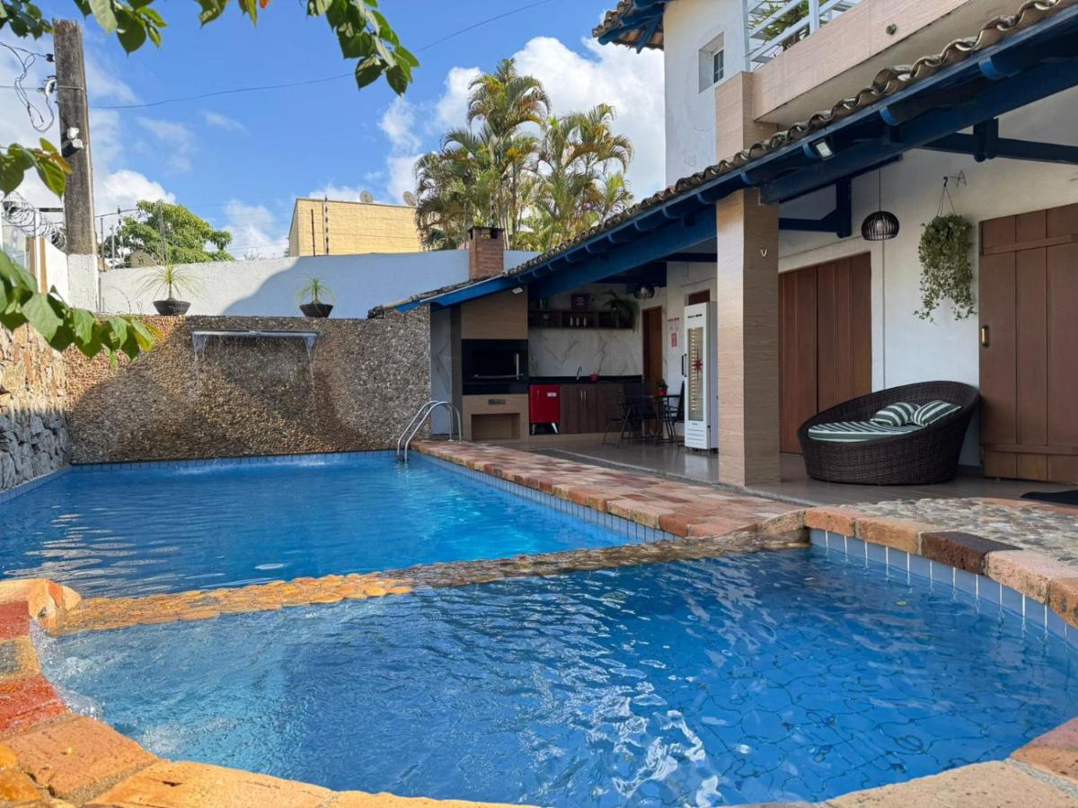 Casa Tortuga 5 suítes 400 metros da praia - B&B Guarujá