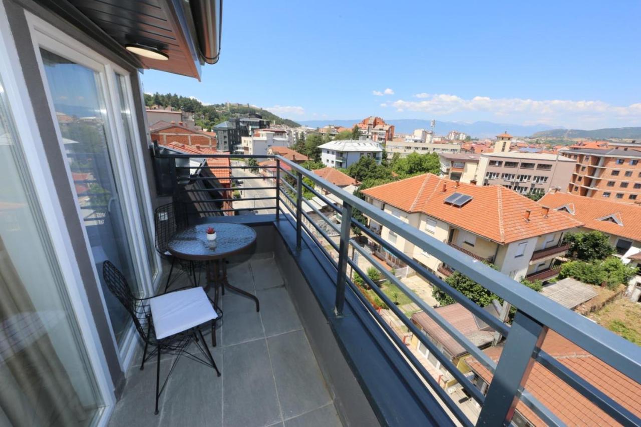 Studio Apartment with Balcony