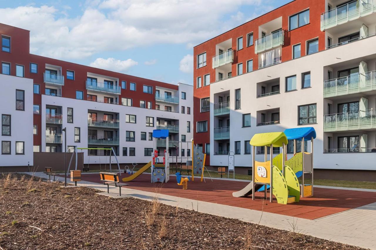 Modern Apartment with Balcony in a Quiet Area by Noclegi Renters - Ferienwohnung Kolberg