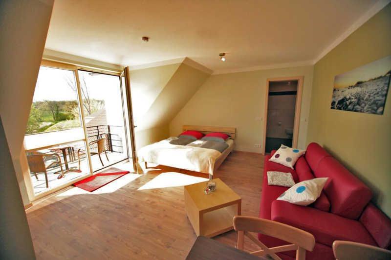 Apartment mit Balkon