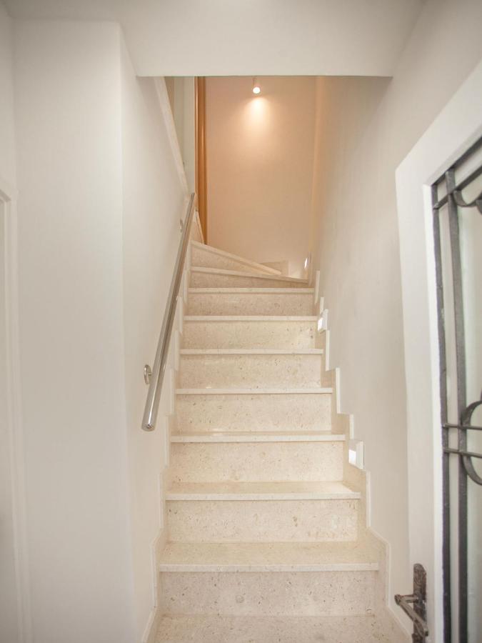 Apartment Heart of Trogir - Chambres d’hôtes