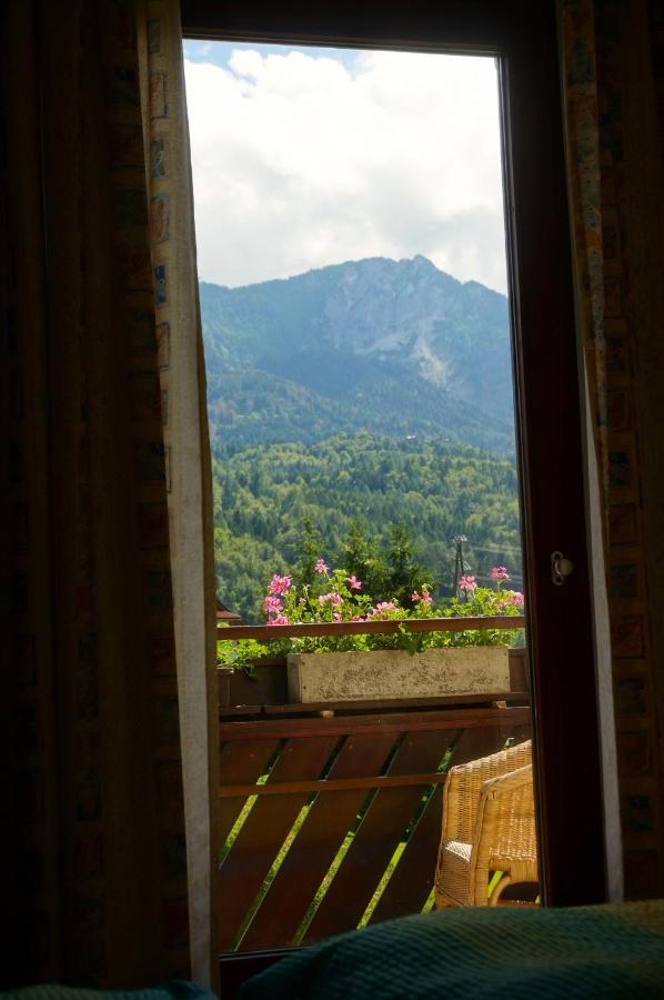 Large Double Room with 2 Balconies
