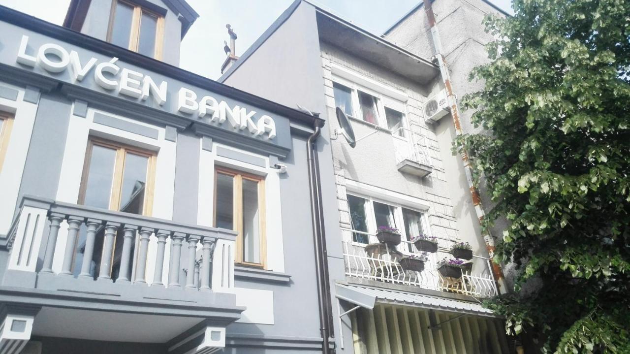 Apartment The Royal Square - B&B Cettigne