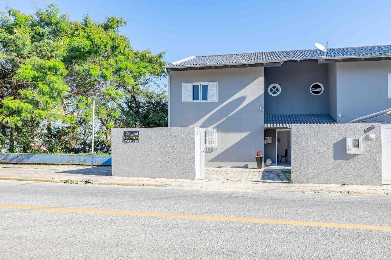 Sobrado Exclusivo Pé na Areia na Praia de Morrinhos - B&B Canto Grande