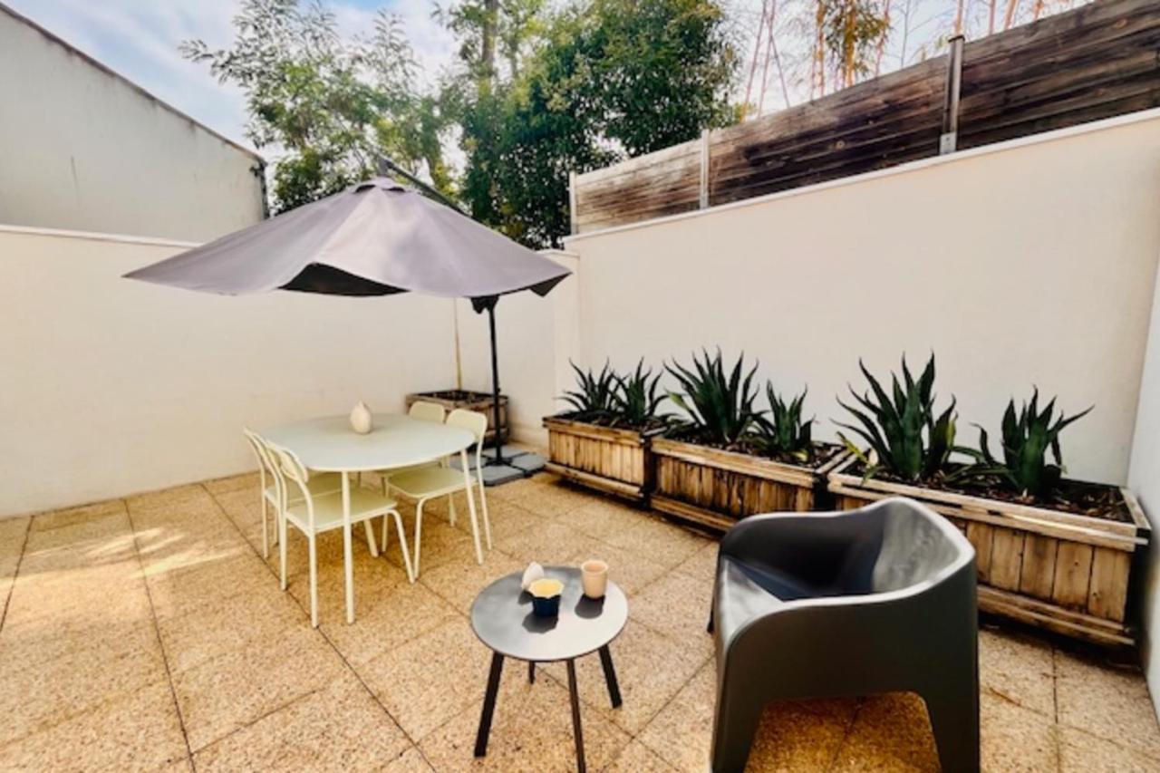 T2 with terrace near Les Minimes - B&B La Rochelle