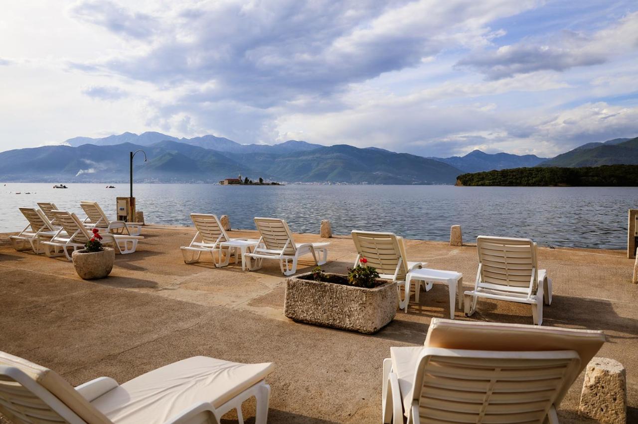 Apartmani Zaliv - B&B Teodo