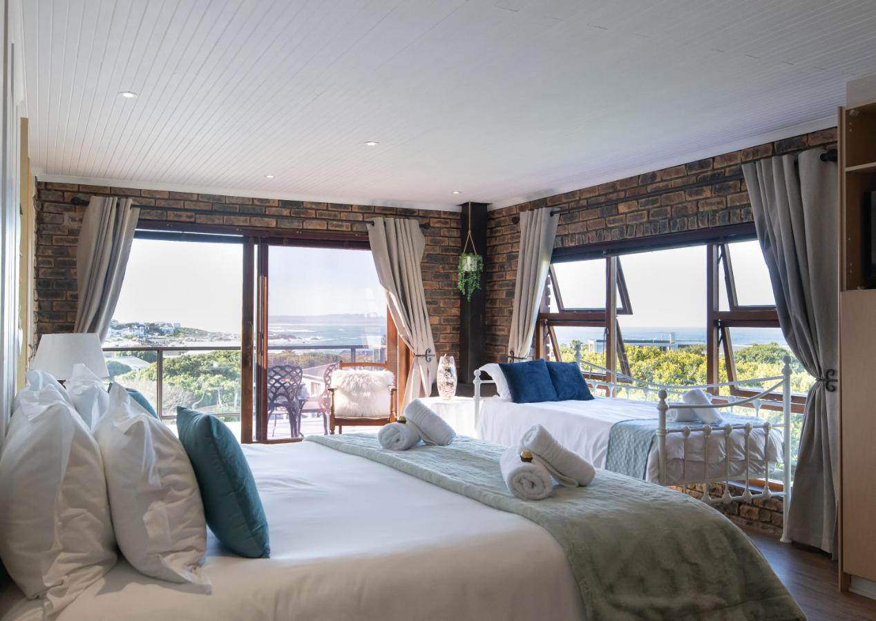 Luxury King Room with Sea View 