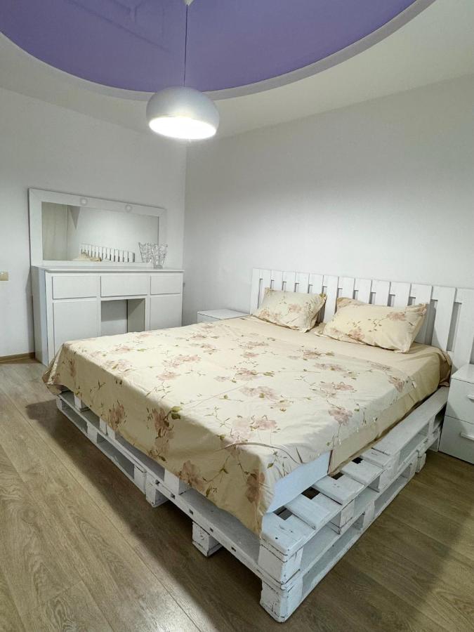 Затишна двокімнатна квартира на Вільямса - B&B Odesa