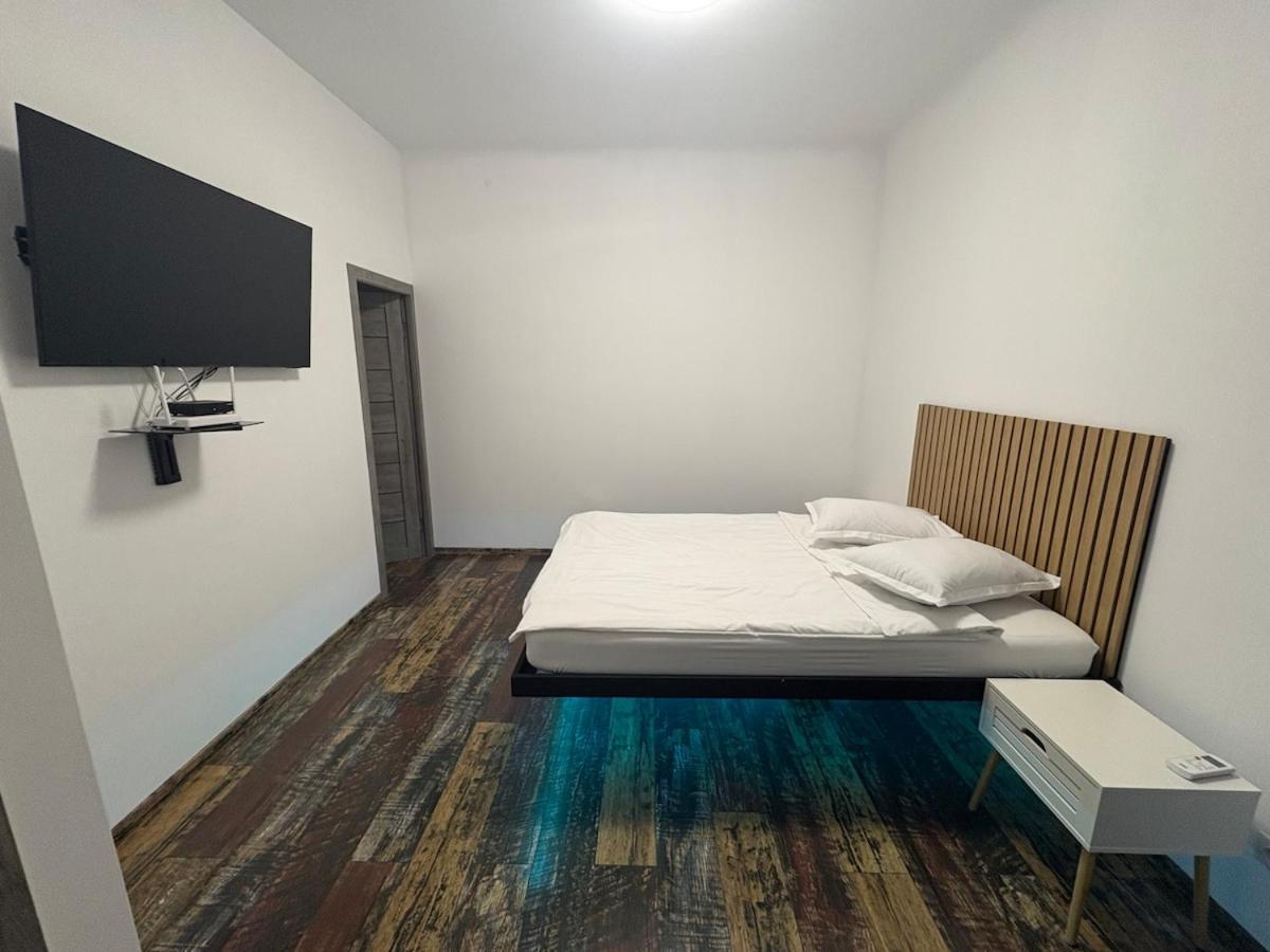 Airport Green 2 - B&B Cluj-Napoca