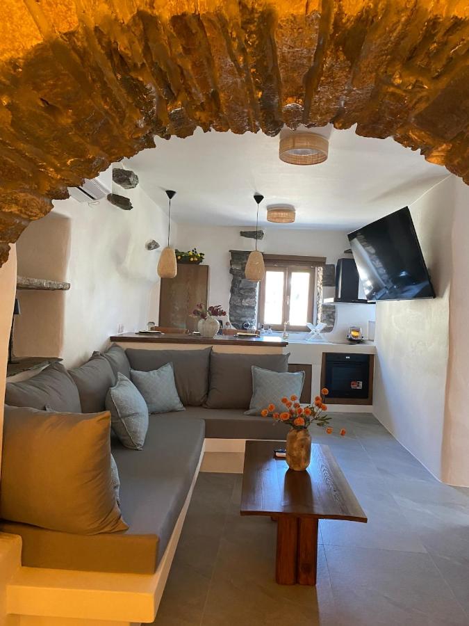 Verde Studio Steni, Tinos - B&B