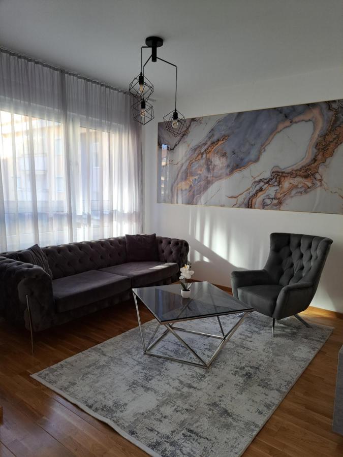 Apartman Luxury kod Kafeterije 5 i Wabi Sabi - Chambres d’hôtes Banja Luka