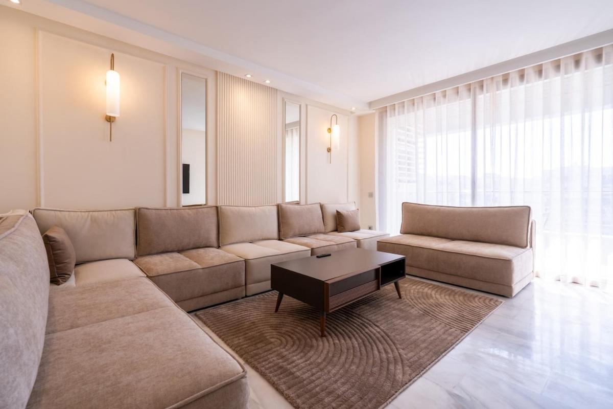 Le yacht palace beachfront residence 2 BR 2 BA - B&B Casablanca