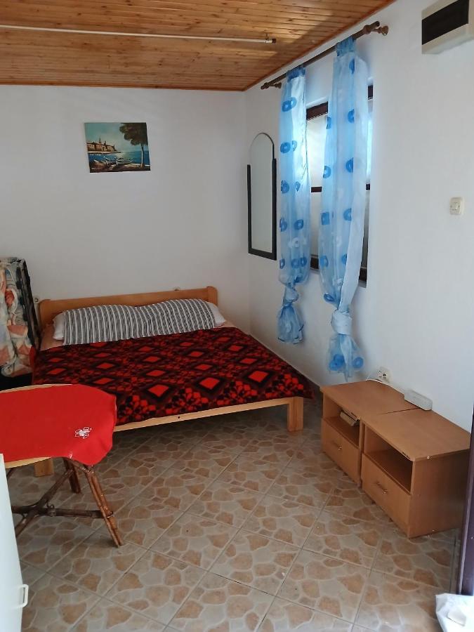 Studio avec Terrasse et Vue sur la Mer